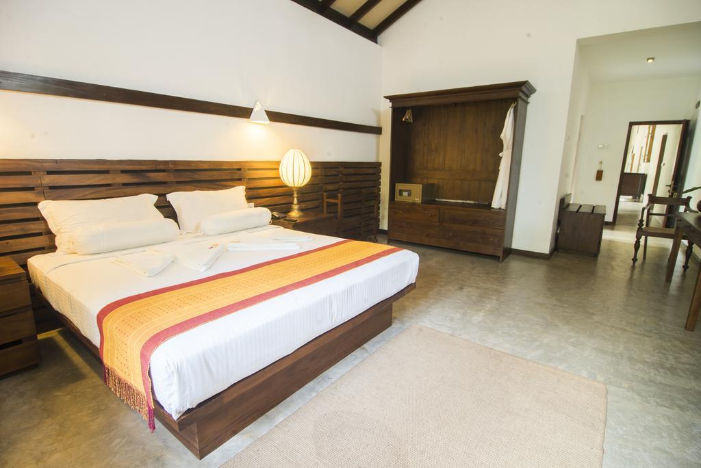 Roman Lake Ayurveda Boutique Resort - Level 1 Certified Ahungalla Exterior foto